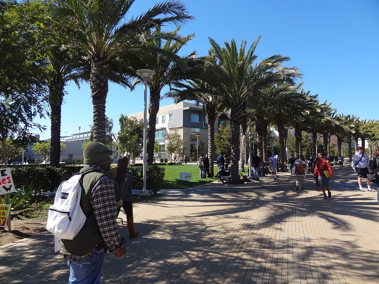 Smcboardwalkandhss, Santa Monica College